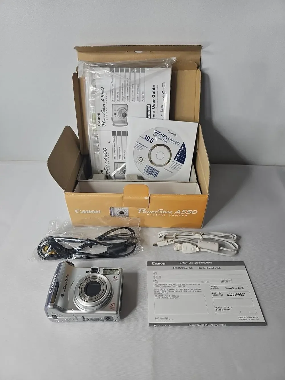 Canon PowerShot A550 7.1MP Digital Camera In Box - Silver TESTED